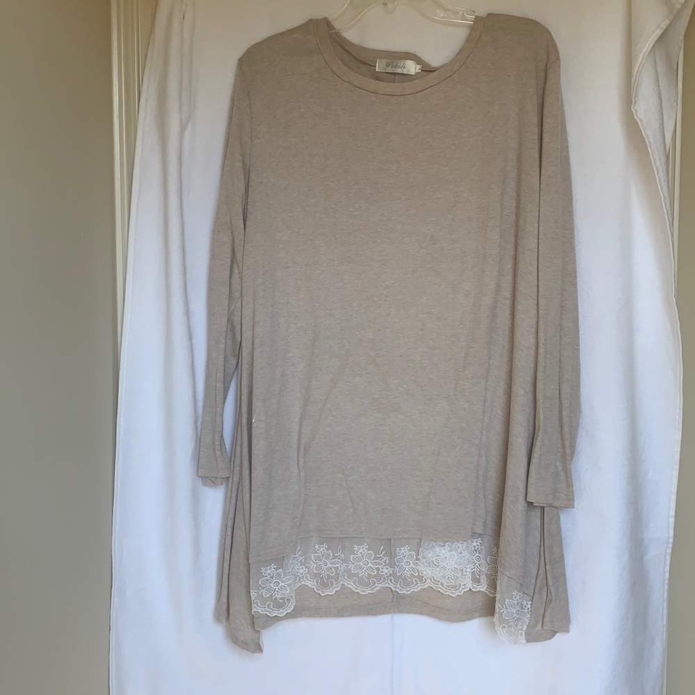 Long tan tunic with lace on front at bottom. Large
